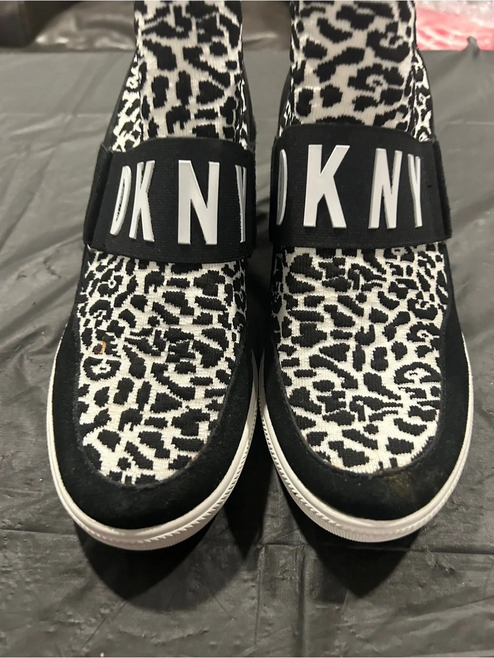 DKNY womens Black & White Leopard Knit Slip-On Sneakers with Logo Strap